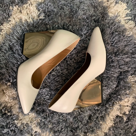 Raoul Pointed Wedges - Picture 3 of 4